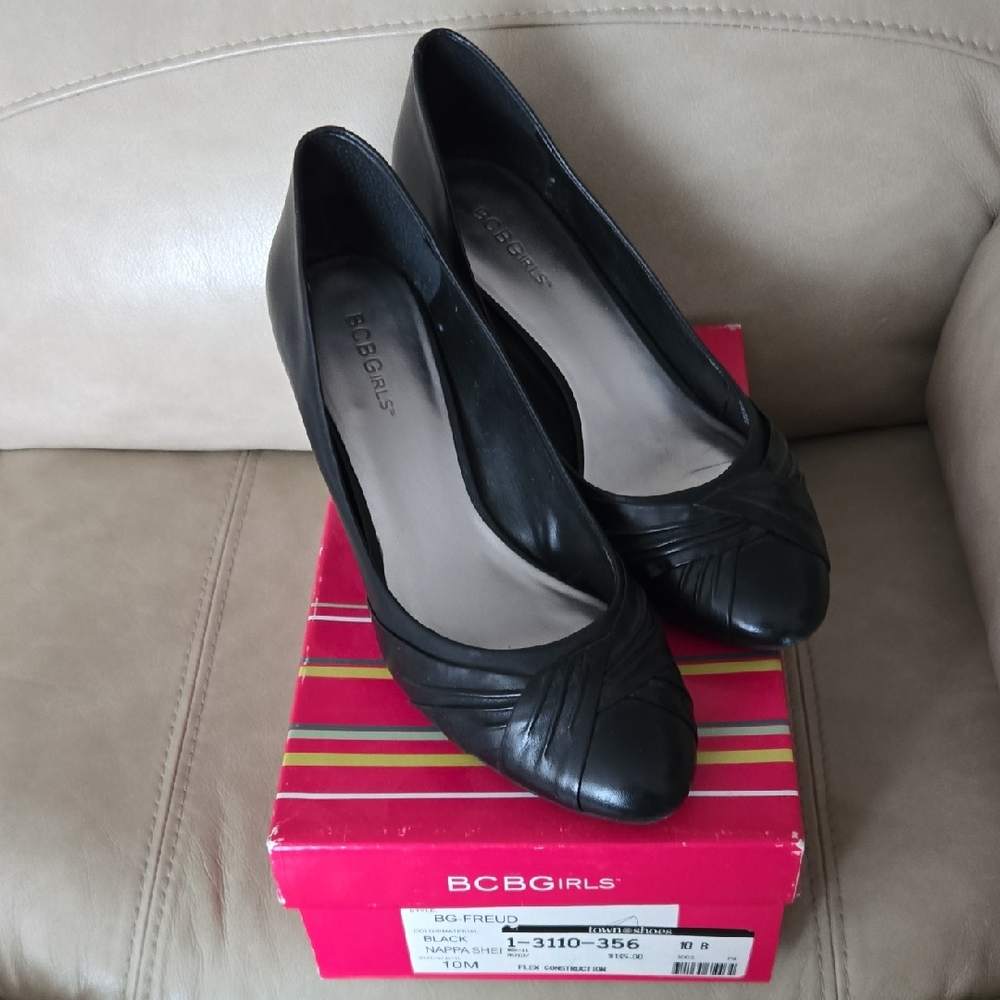 BCBGirls Classic Black Pumps Upper Genuine Leather Shoes Heels Size 10